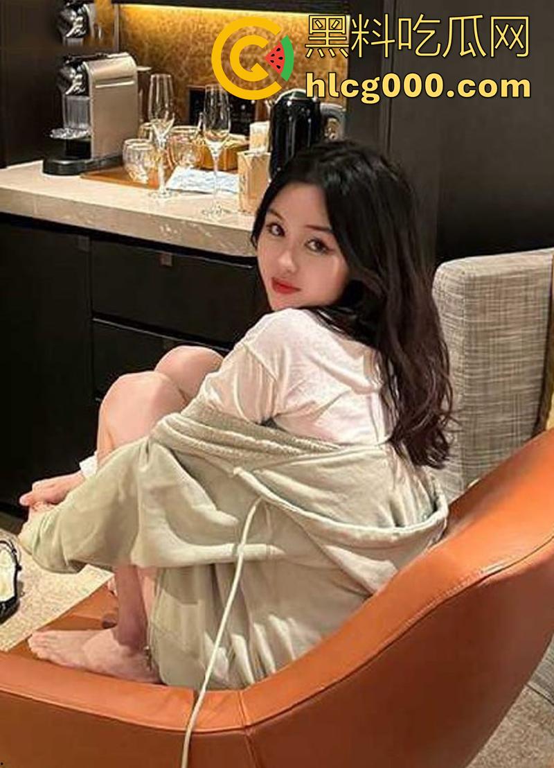 北京城市学院【王晗】,高颜值反差母狗,平常高高在上女神,私下却骚的一批,与宝马男友性爱视频曝光!-4