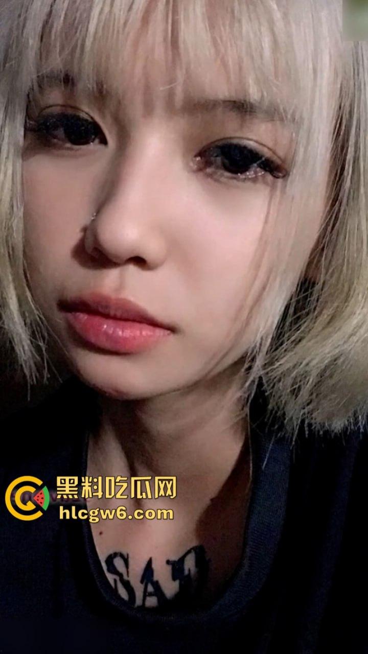 河北唐山高颜值发廊洗头妹【张青青】为求业绩毫无底线 裸体自慰抠逼喷水 勾引顾客充值消费-6