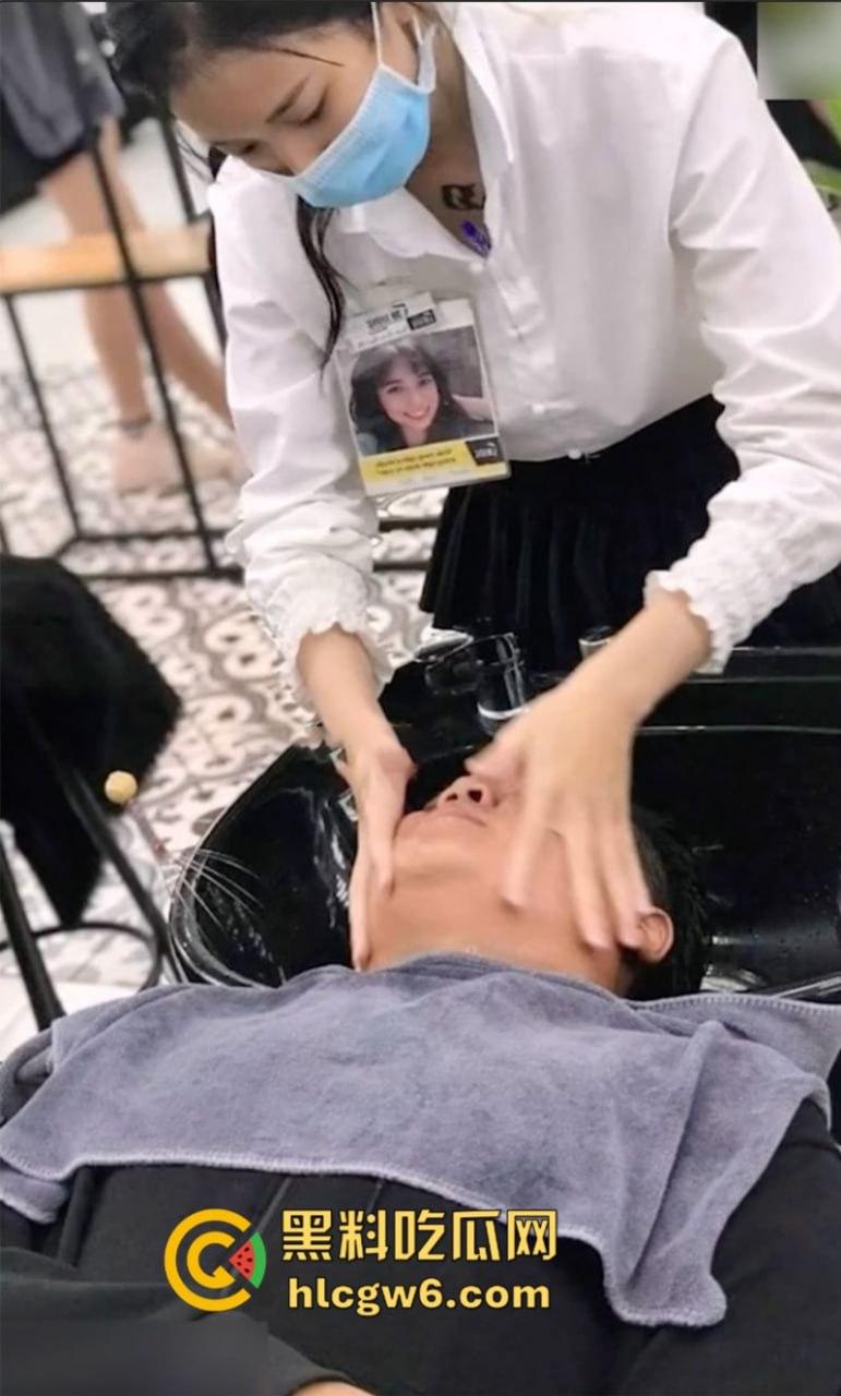 河北唐山高颜值发廊洗头妹【张青青】为求业绩毫无底线 裸体自慰抠逼喷水 勾引顾客充值消费-13