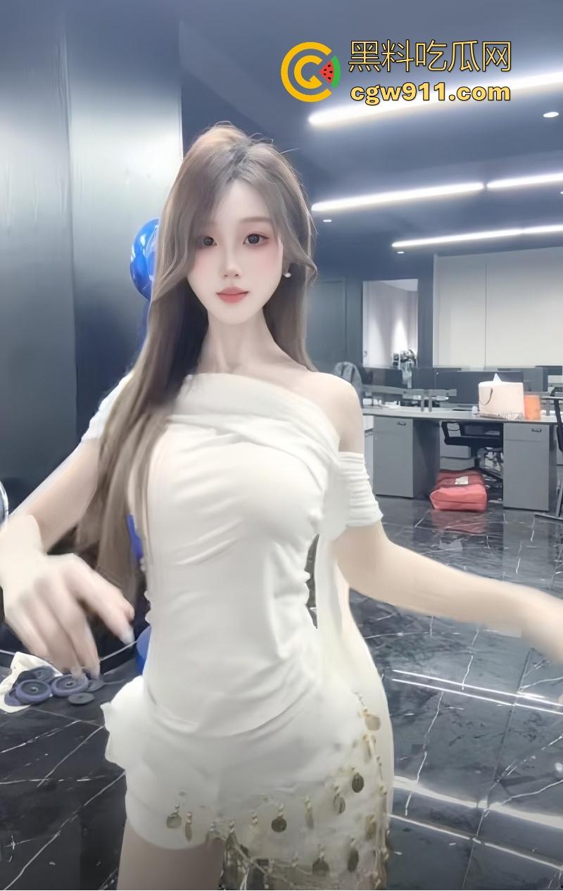 极品性感御姐【招财猫猫雨】无数兄弟的撸管女神,被开盒出是推特上的顶级福利姬,多人轮流爆操捆绑调教独家曝光!-3