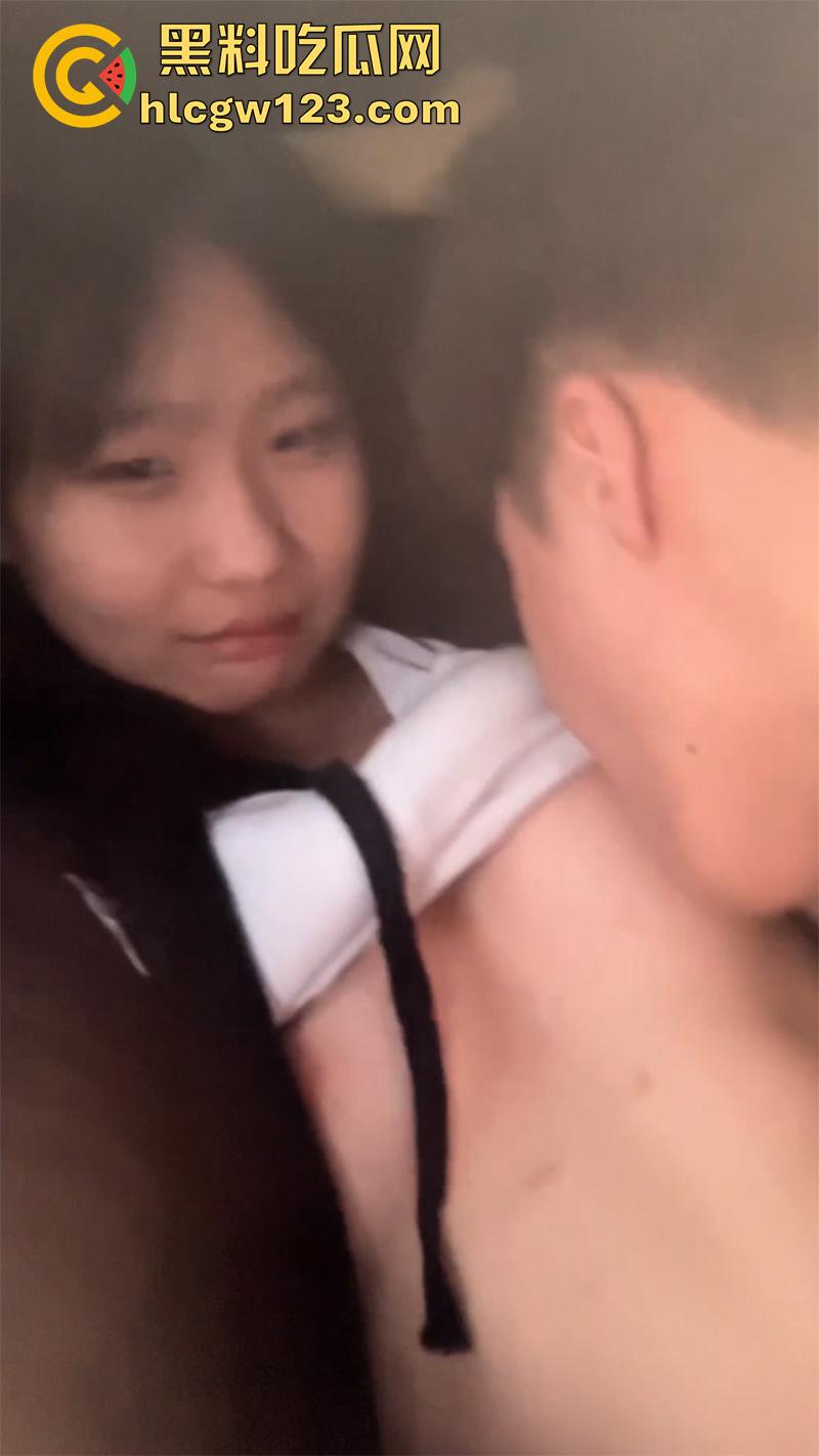 无毛白虎韩国清纯少女,和金主爸爸车震自拍,翘奶饱满三点粉嫩,激情口交被操到淫叫不断!-4