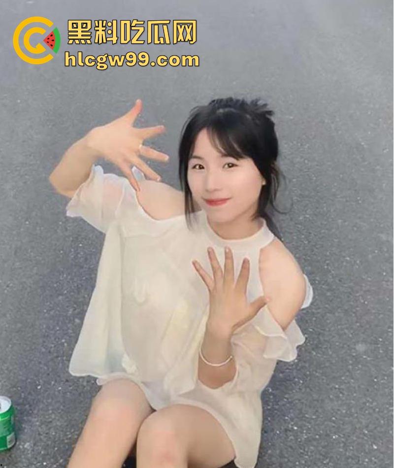 江西职业技术学院清纯学妹【秦倩倩】卫生间掰穴勾引炮友,全裸展示性感娇躯,不良视频曝光泄露,极致反差!-4