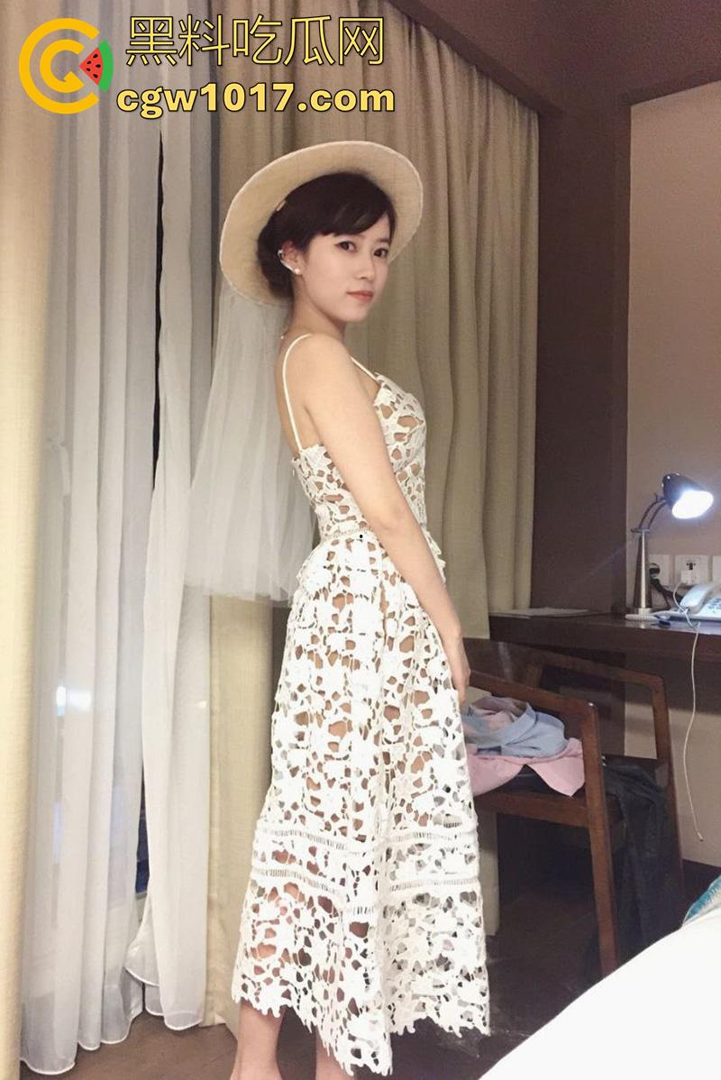 附近人约炮少女感人妻,极品反差骚妇口交第一视角,被彻底调教成母狗,玩腻了就开始虐,点火烧逼毛是真变态啊!-2