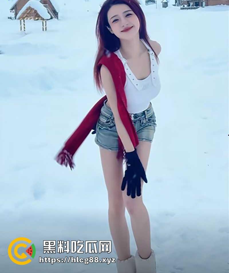 抖音500万粉丝网红【千一】因滑雪练习16米跳台出意外 口吐鲜血 双腿粉碎性骨折!-9