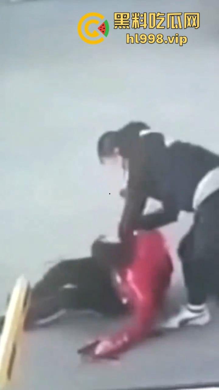 吉林初二男生被同学霸凌 父亲持刀怒杀校霸 太血腥但太爽了!-7