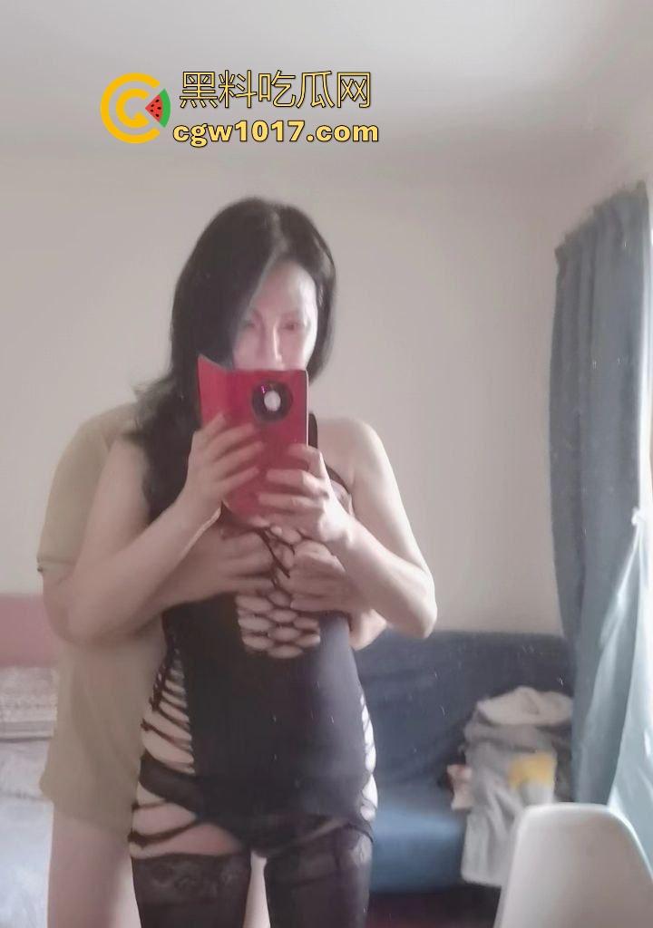 老款A8在线榨精,熟女人妻的极致性爱,露脸口爆内射,大奶肥臀全自动骑乘,熟女犹如酒是陈年的好,越陈越香!-4