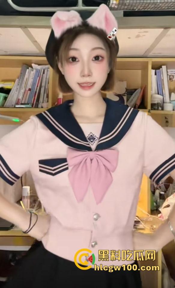 抖音『丫丫Bbar』人称年轻版程老师,直播天天盯射开撸太上头,车速快到起飞,今晚直播间集结冲爆她!-2