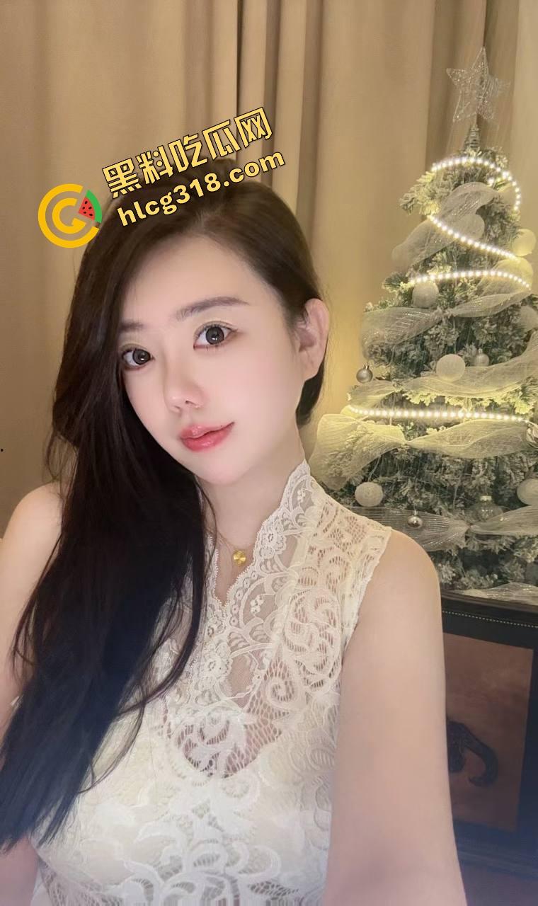 谁说00后嫩?在上海大神手里照样被操得趴桌子喊爹,戳到最后手机都拿不稳,这叫操不是爱-4