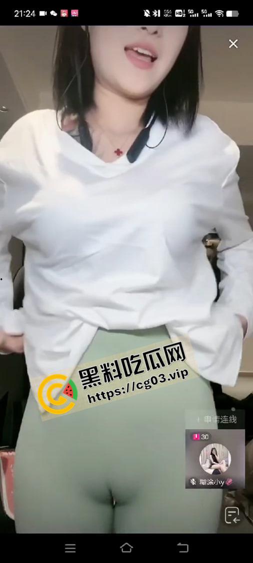 抖音女主播【糊涂小y】馒头逼+飓风葡萄_玩的就是一个擦边-6