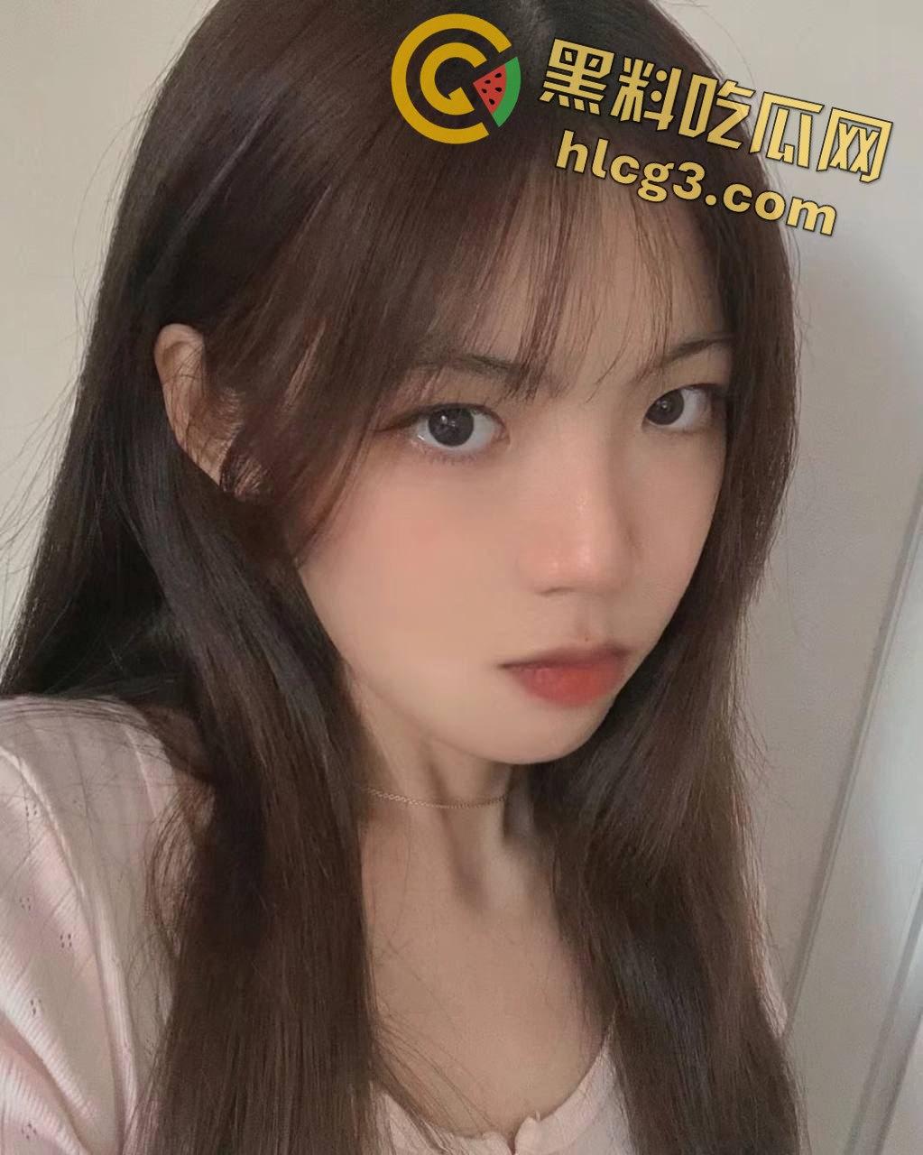 博洛尼亚大学高颜值留学生『阮如意』回国被迷奸,玩具塞逼的羞耻丑闻曝光-3