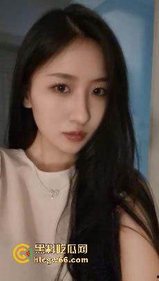 南京财经贸校花『温妮』酒店被金主爆操,骚穴黑森林湿到炸裂,金主射得停不下来!-3