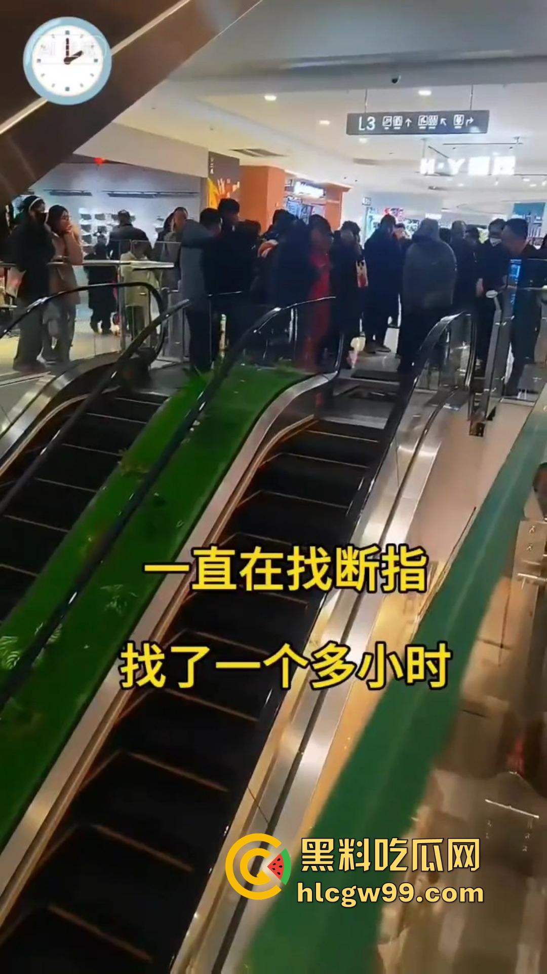 河南周口曦悦城惊现恐怖意外!幼童手指被电梯夹断卷入内部,卷入缝隙后一个多小时仍未找到!-4