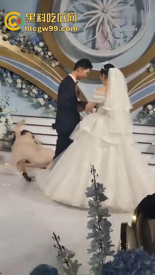 闺蜜比自己胖都嫁出去了，还要当伴娘送戒指，急火攻心气到晕倒，塑料姐妹情太真实了！-5