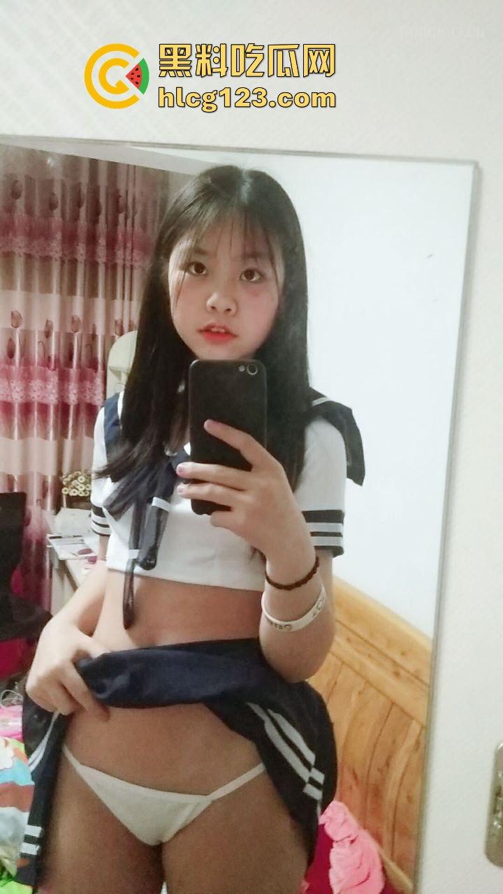 居家制服学生妹自拍大翻车!骚气十足的自慰视频外泄,网友:这小骚穴等不及了吧?-2