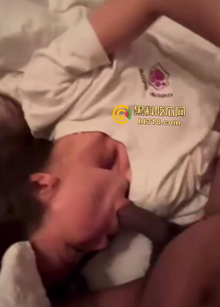 湖南长沙香樟路中学招生教师刘某强逼家长性交，PUA了很多年，做爱鸡巴塞嘴狂操全身红肿，小穴湿透！-5