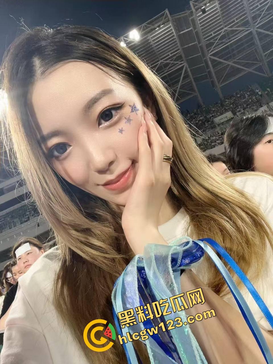 王者荣耀一句CPDD离婚奔现,纯爱女战士月供2000买烟养男人还给看逼,最后渣男边吃烤肉边提分手!-13