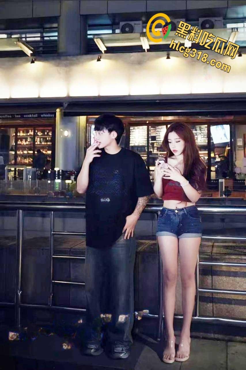 网红牙牙男友偷情兄弟女友，酒店监控露脸实锤，激情69口交无套内射！-5