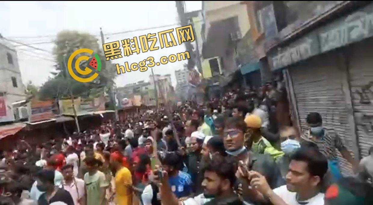 孟加拉国总理辞职 大学生集体反政府抗议 爆发冲突 致约25人死亡!-2