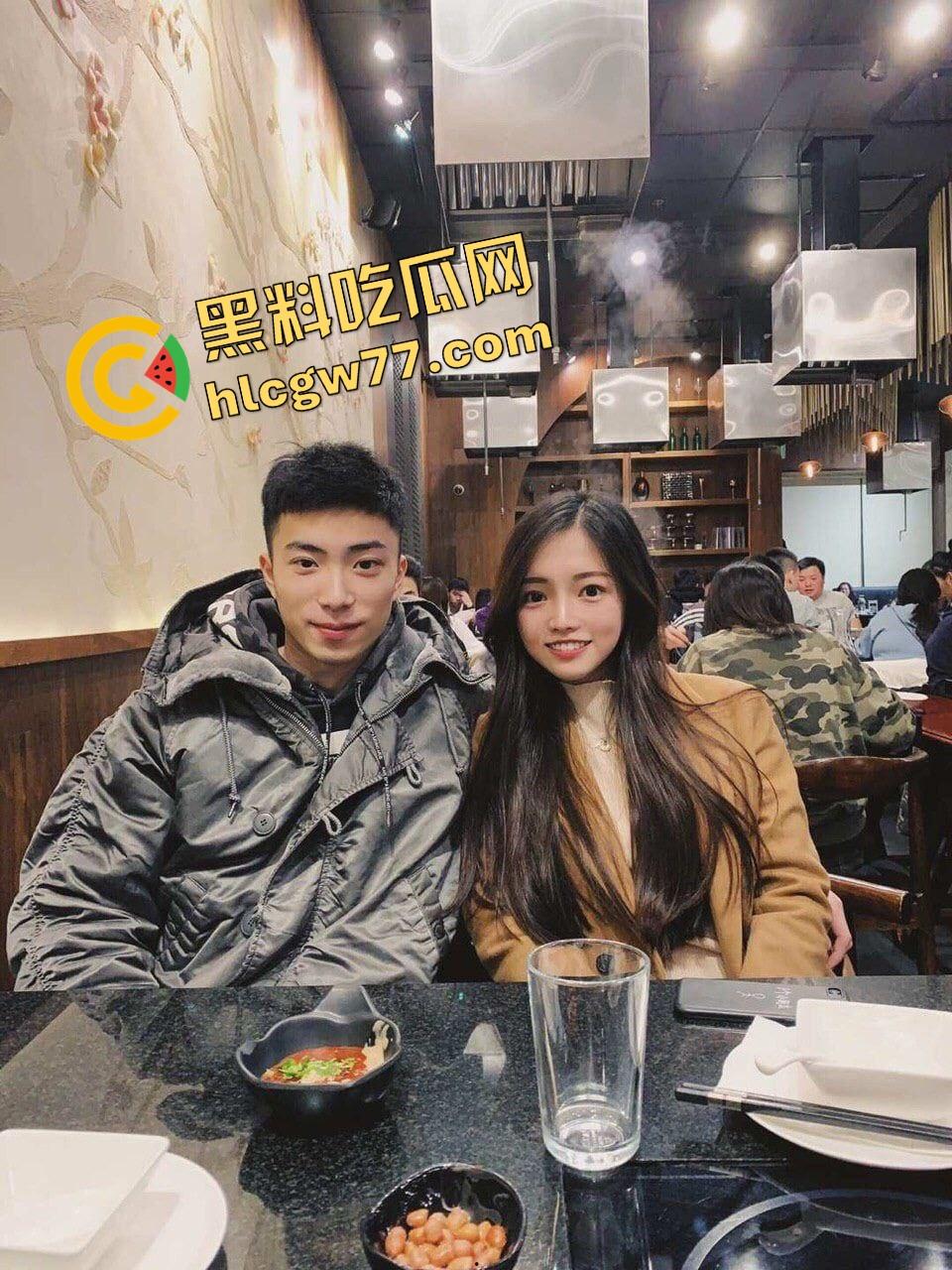 加拿大骚留学妹『李天宜』有男友逼还湿成水帘洞,远屌解不了近渴水 只能约炮找人堵洞口!-3