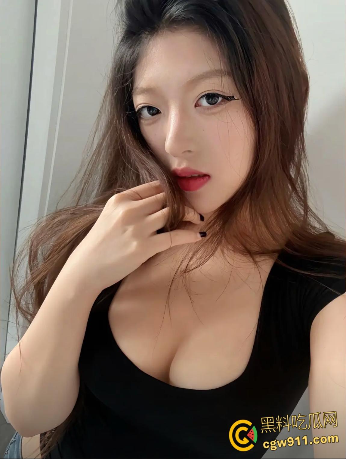 海王抖音广撒鱼，抖音【悲伤kitty 】清纯妹妹两千下海约炮，骚货颜值很高口活一流，穿着情趣内衣被后入爆操 ！-4