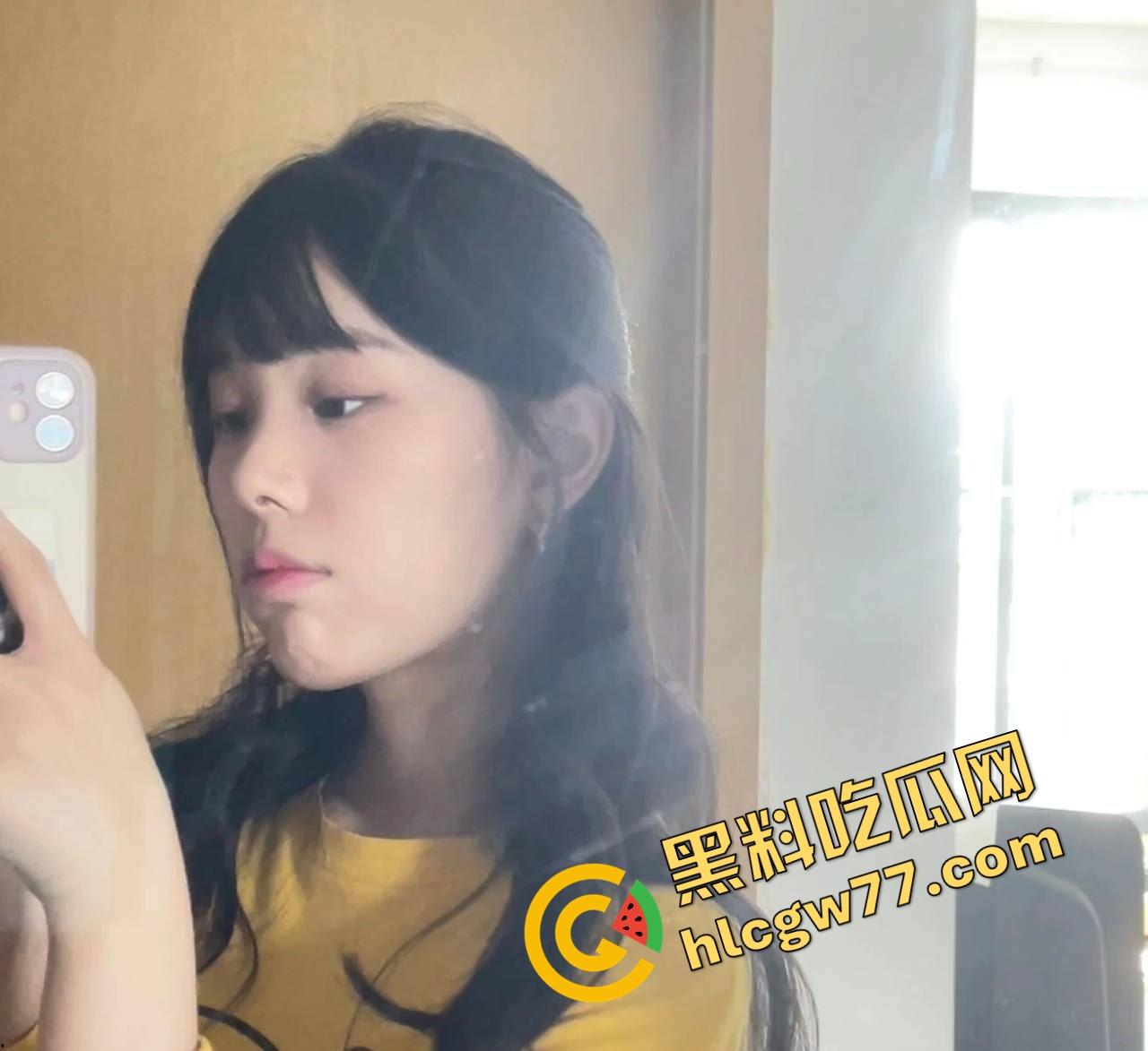 江苏南通大二骚货【袁淼】颜值天花板，情趣内衣掰穴狂拍，小母狗浪叫到喷汁，性欲炸裂根本关不住！-3