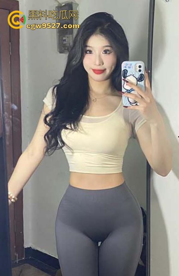 极品完美身材御姐女神，身材堪称人间极品，D杯巨乳、蜂腰翘臀，情趣自拍珍珠内裤勒逼，妥妥的撸管神器！-3