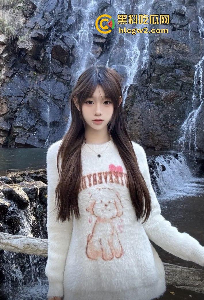 抖音精神小妹【小小姜】翻车!两万粉丝的她竟是隐藏福利姬,高价私密内容被曝光!-11