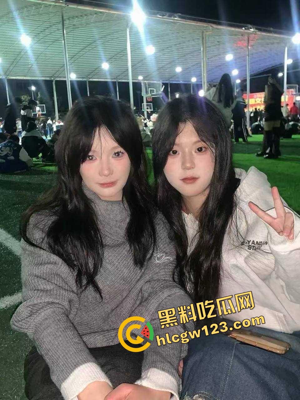 广西玉林【兰茜虹】舔逼舔屁眼双开!被舔时娇喘撅逼,舔人时舔到腿软,这口活比东莞技师还猛!-6