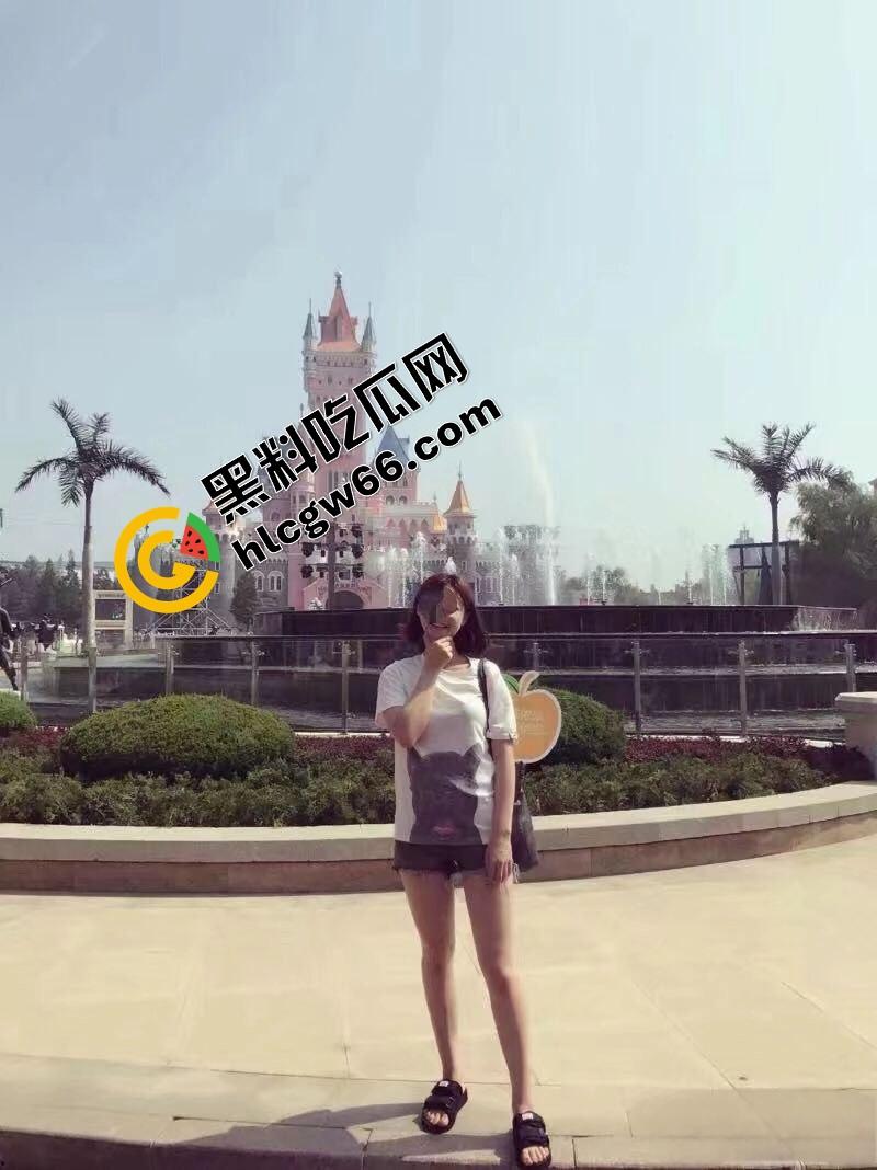 一根鸡巴干翻两个学妹，营口眼镜学妹【李静】啪啪视频曝光疯传，清纯脸配贱叫声，反差太猛！-12