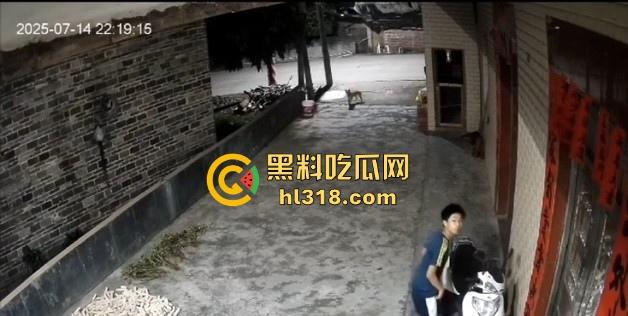 不是哥们电瓶车你也不放过吗？是哪位瓜友速速站出来，趁小姐姐不在射她车座是吧！射完头也不回！-4