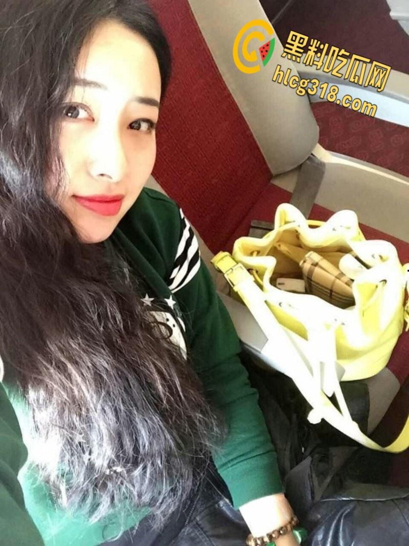 约炮极品少妇背着租房偷情，身材纤细白嫩在床上骚的不得了，主动上位淫声不断 !-3