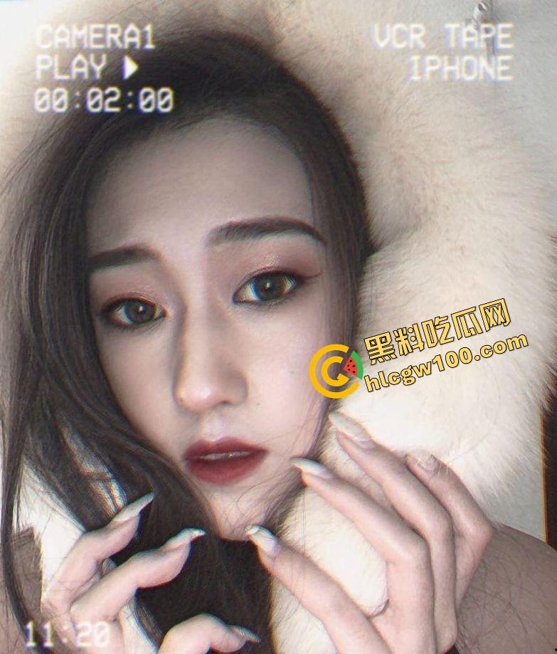 长春金融专校反差骚鸡【江敏】土豪砸钱包养,情趣黑丝后怼骚臀,化妆镜后入猛操娇喘!独家曝光!-1