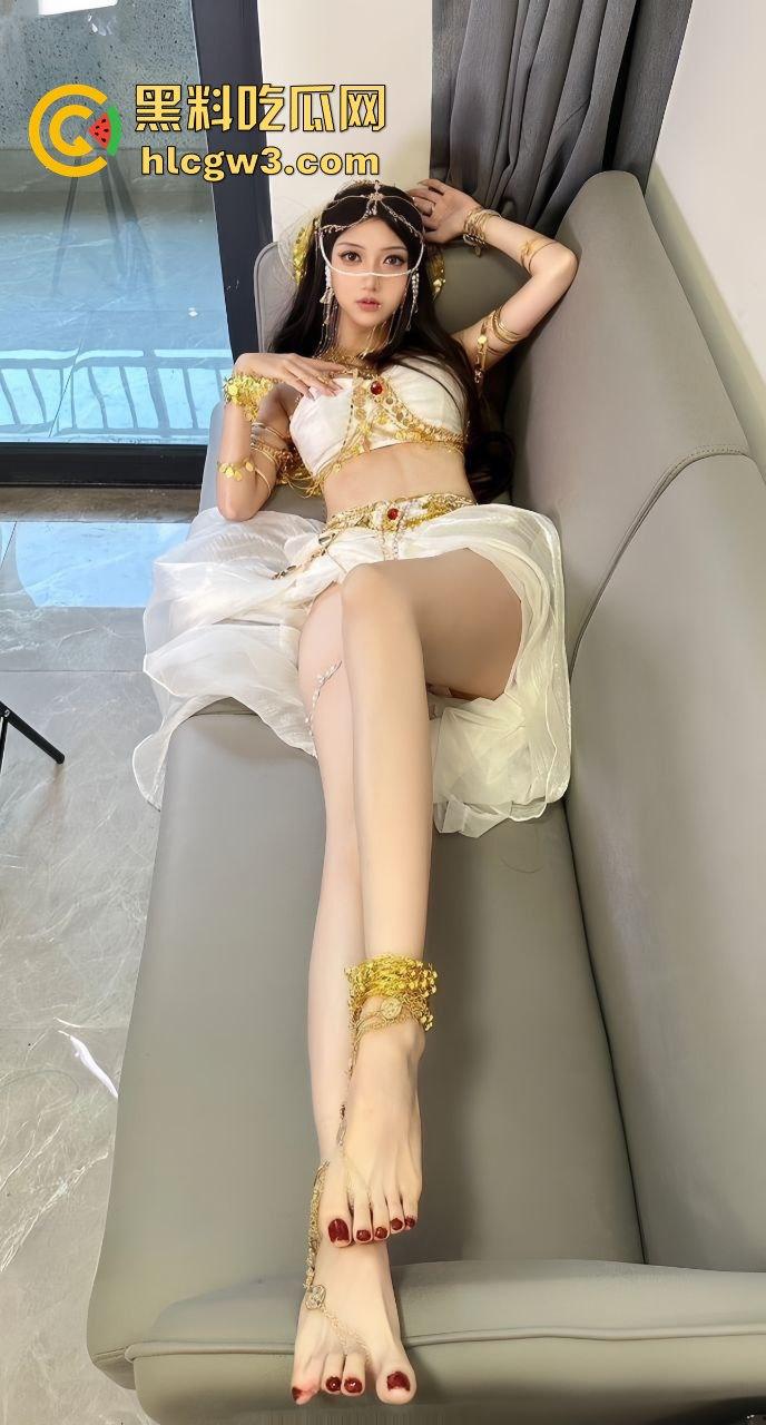 『魔法少女瓦尔基里』完美身材反差付费福利新题材流出！两个极品脸蛋互操淫水四溅，娇喘淫叫中难辨雌雄！-9