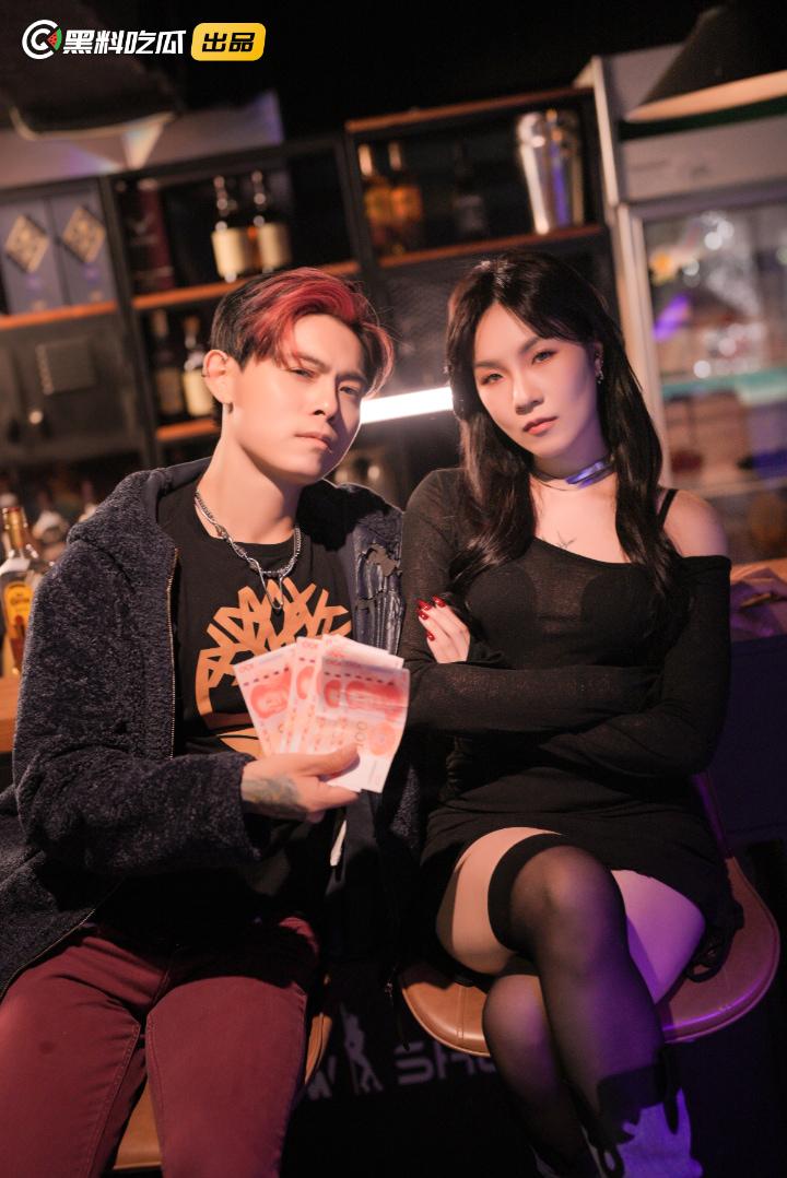 黑料吃瓜网出品-《江南第一小屌童锦程798&吴柳芳之花小龙&王老师爱情故事》第一集！-10