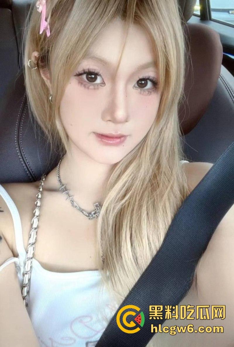 高颜值反差御姐骚货纹身网红【熊熊】与男友啪啪自拍泄密流出 娇小身材爆乳十分性感！-1