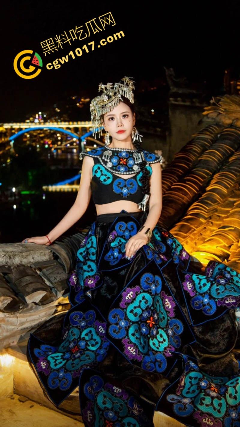 抖音网红【达丽小阿姨】慵媚无边！红蕾锁魂吸力十足，翘臀乱颤，乳波荡漾，男人猛攻不停，浪叫连天，淫靡现场！-2