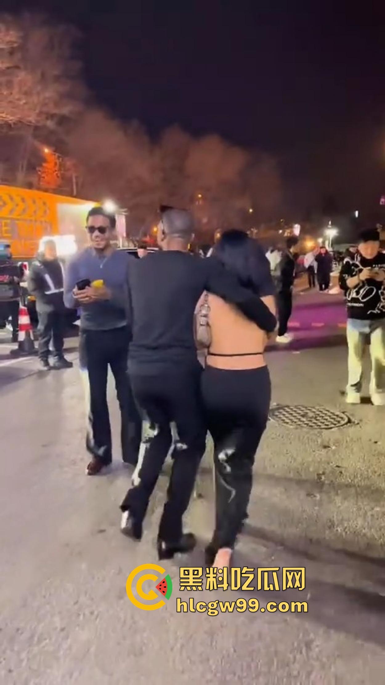 肤色不是问题，酒吧ezgirl女孩最爱吃巧克力鸡巴，巴西牛排逼免费送操，还能无套一发到底！-4