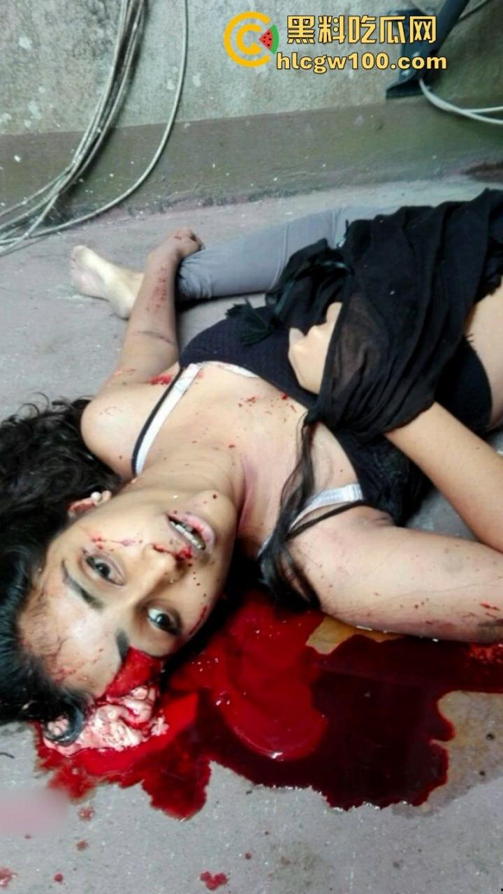 恐怖慎点！花季少女集本献祭 跳楼卧轨头身分离各种血腥自杀场面-14