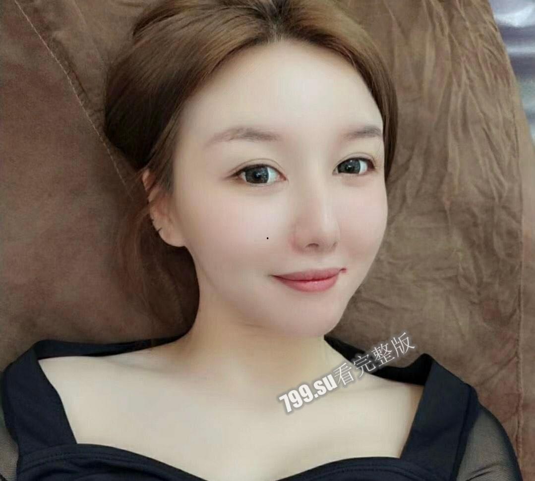 云盘泄露 高颜值反差婊 宋翊儿 第一视图 清纯女神淫荡的一面-10