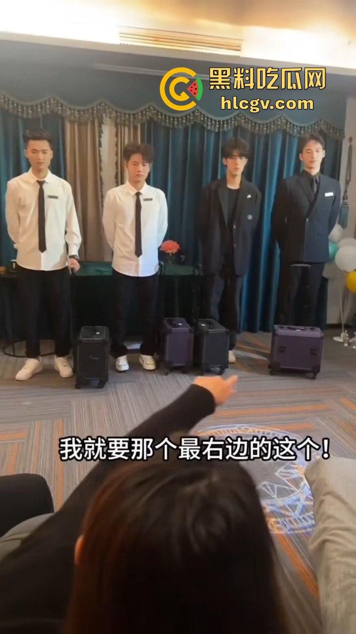 富婆闺蜜团豪爽组队找男模按摩！小仙女们的放松派对不输男的会玩！-6