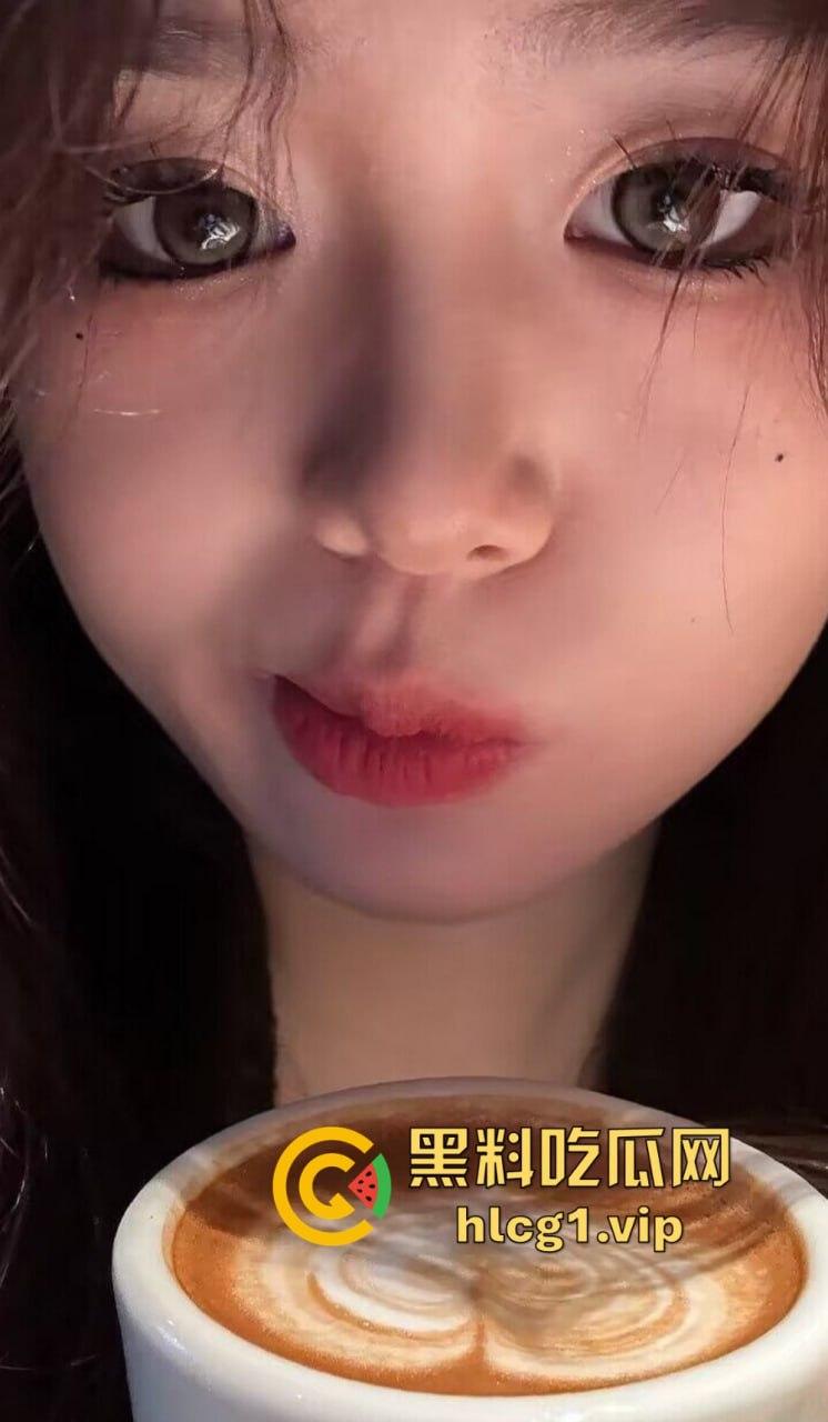 四川传媒大学女神『 林幼薇』的私密视频流出!被绿帽奴男友背后捅刀,鲜花插在牛粪上!-3