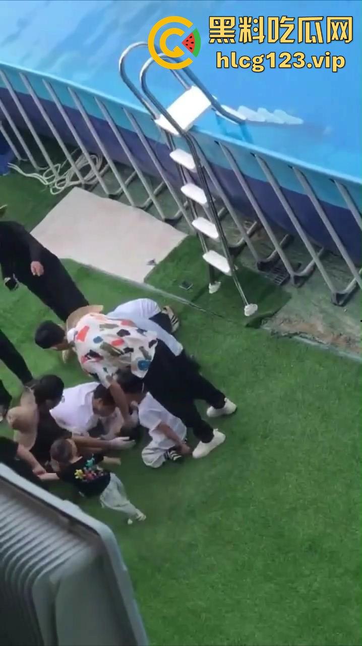 汕尾海丰惊魂大瓜！妈没看住孩子，男孩溺水沉底命悬一线，最后捞上来才捡回一条命！-4