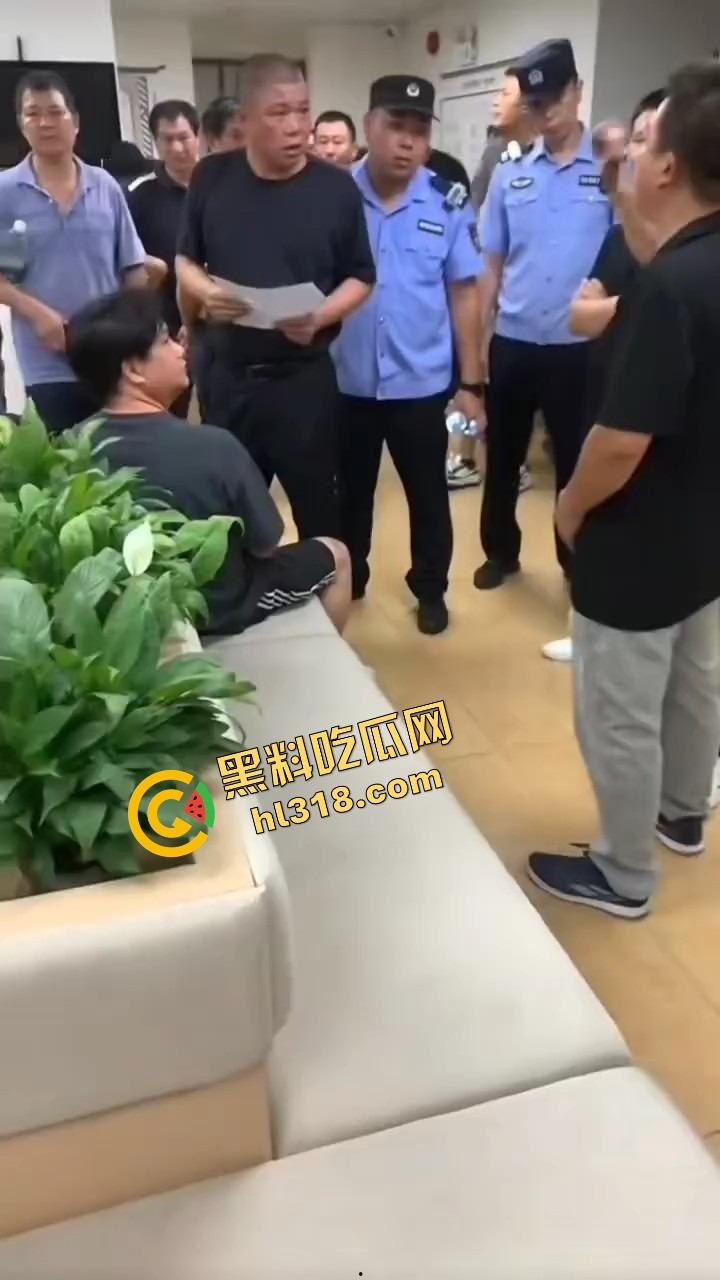 广州知名连锁靓家居创始人顶不住债务压力跳楼，家装大佬一夜崩盘，朋友圈刷屏全是唏嘘！-2