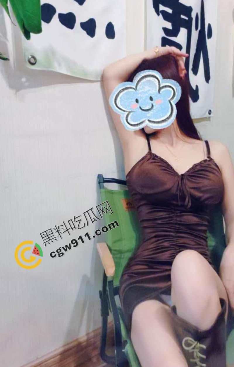 海角大神亲姐生日夜狂欢：在餐厅包间被按耻辱椅，连续喷射，回家更疯狂，无套爆操嫩穴，高潮不断-4