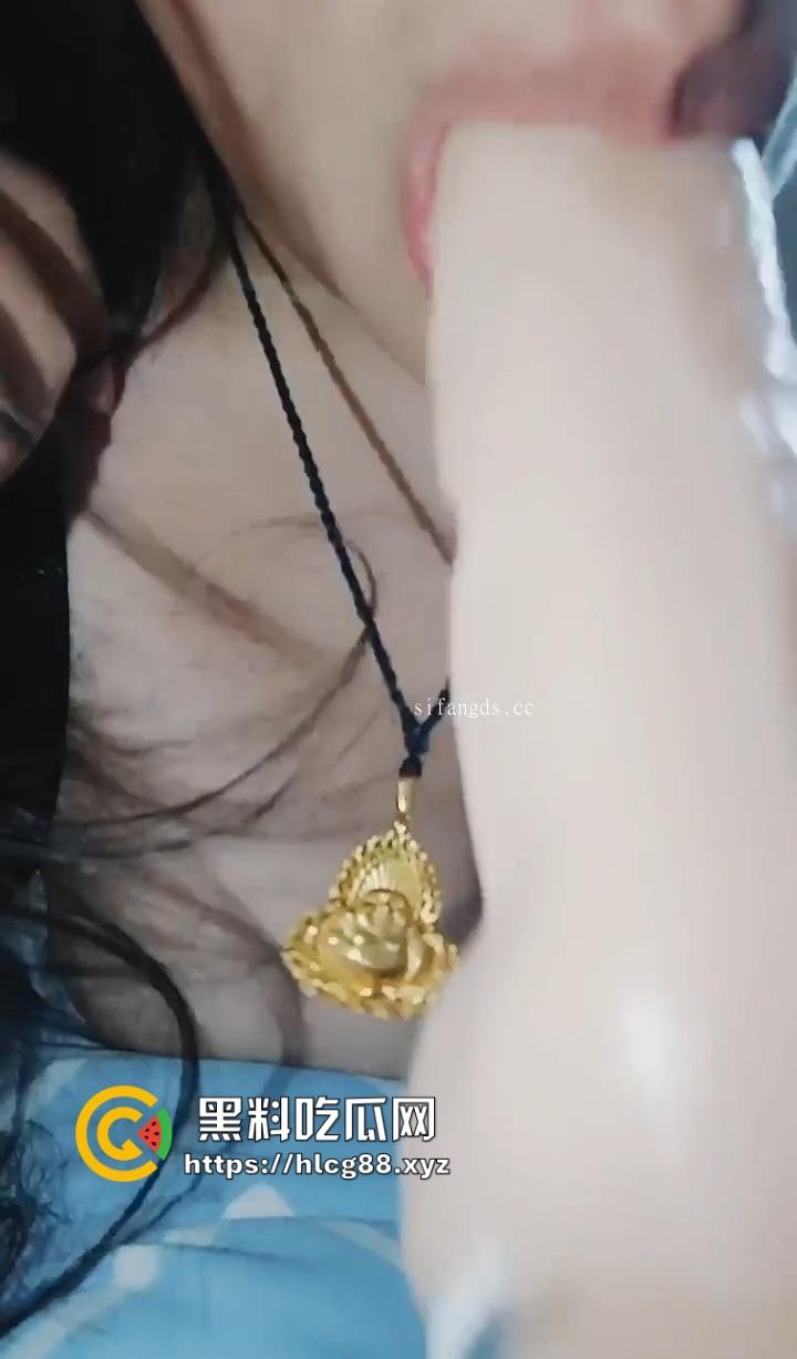 江苏无锡大奶骚妹『热欲』抖音连麦开撸，礼物一刷小粉逼随便看，急找长期鸡巴包养！-13