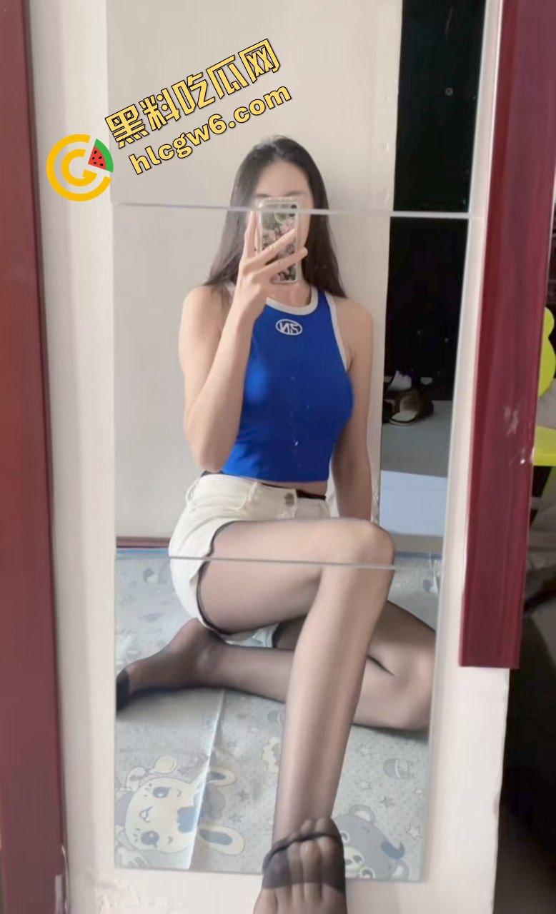 抖音新人长腿尤物黑丝反差骚鸡『王果果』擦边诱惑大哥约操 渔网爆操猛怼骚逼！原创曝光流出！-7