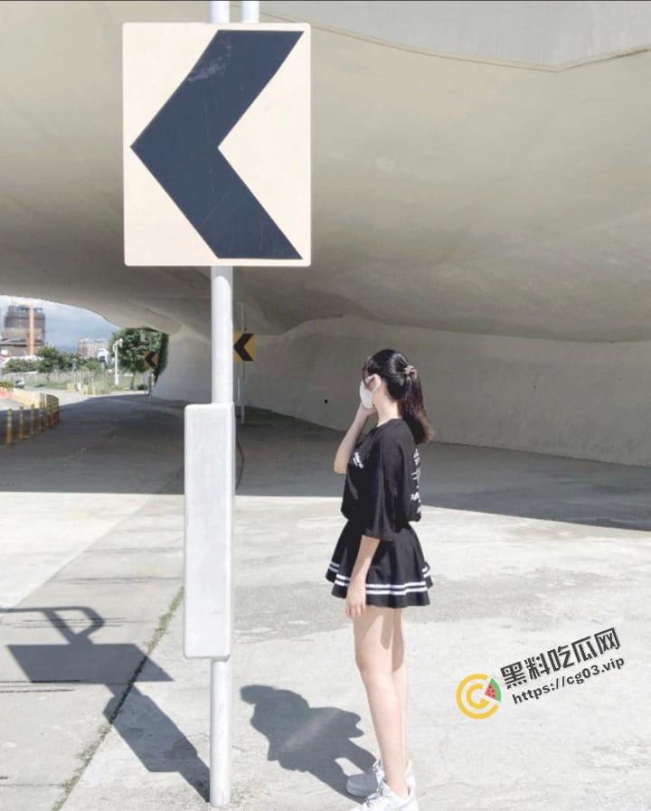 台湾 tiktok 在Twitch的游戏小网红 私拍流出  甜美的脸蛋下竟然还有如此一对完美巨乳！！！-3