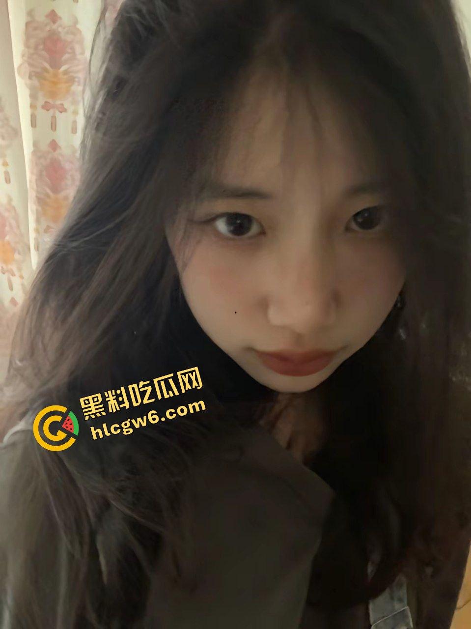 丽江文化旅游学院反差女大肉便器『罗嘉欣』大三兼职母狗 金主爆操后蹬！原创激情流出！-1