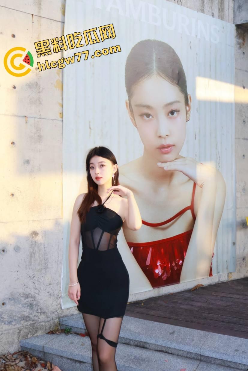 三千块约上澳门外围极品女神，狗链拴脖子跪舔伺候，后入到嗓子都叫沙哑了，这服务值疯了！-4