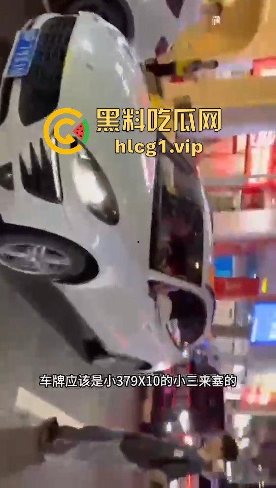 西格玛男人大战卡宴小仙女！一句我让你吃鸡巴你吃不吃’让她当场破防！-7